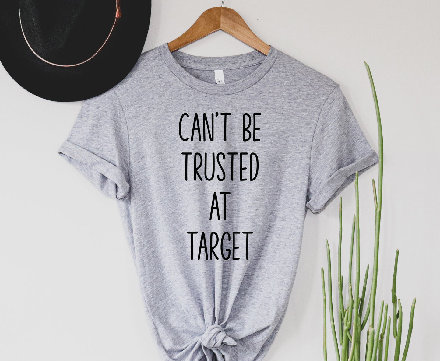 Wholesale Can't be Trusted Graphic Tee - Black