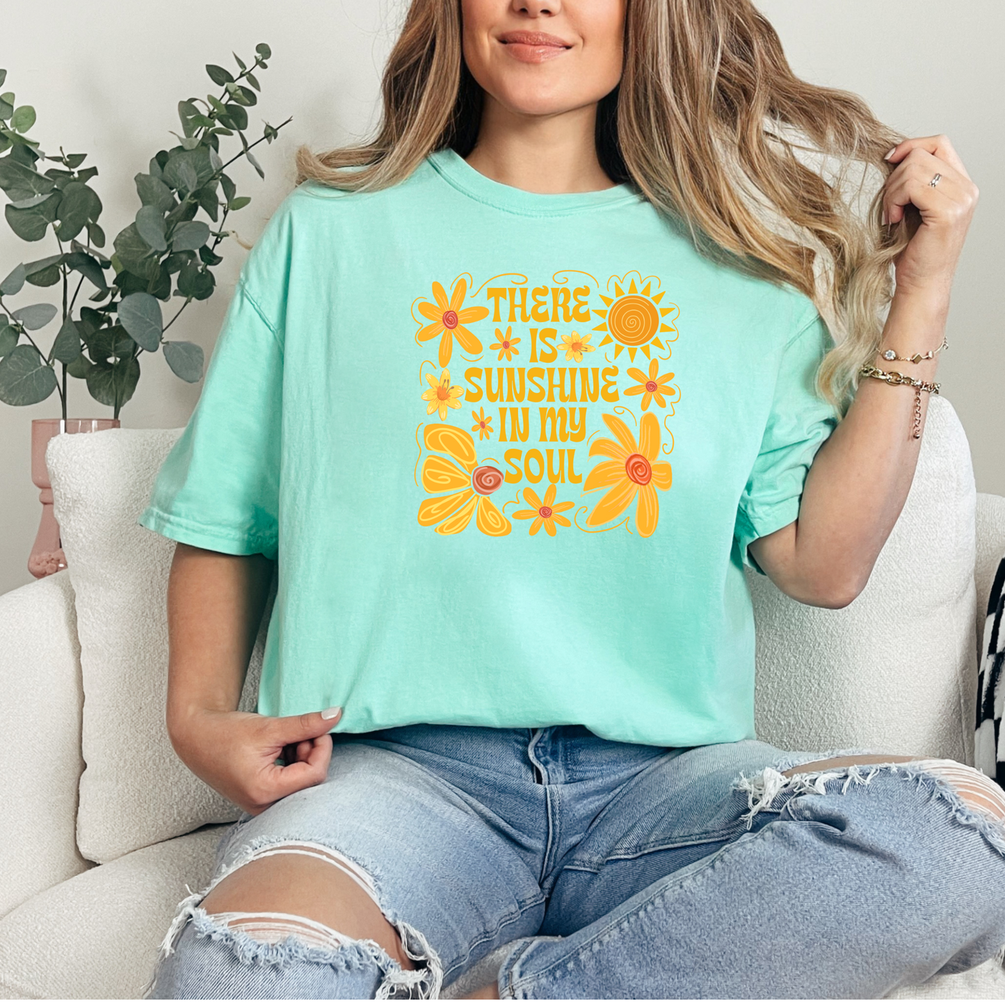 Wholesale Sunshine in my Soul Graphic Tee - CC Island Reef