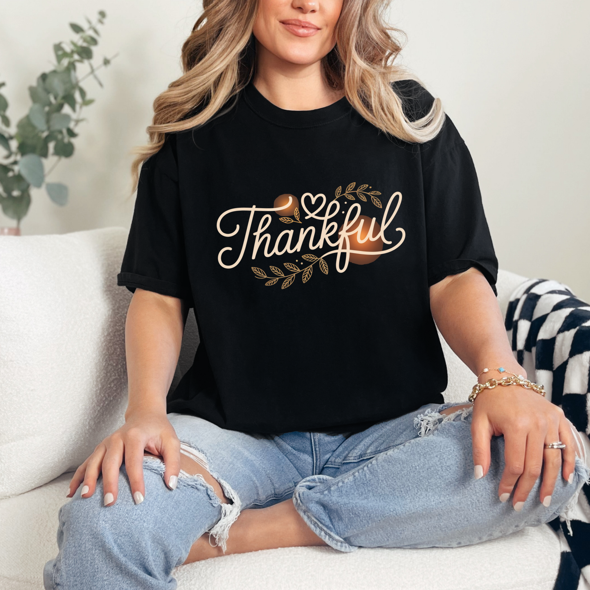 Wholesale Thankful Script Graphic Tee - Black Tee