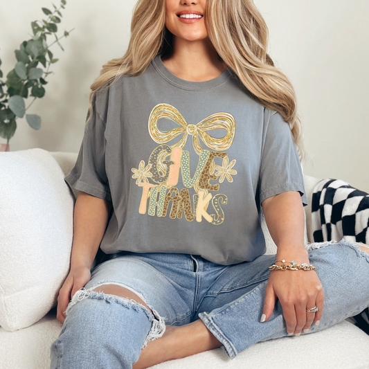 Give Thanks Bow Graphic Tee