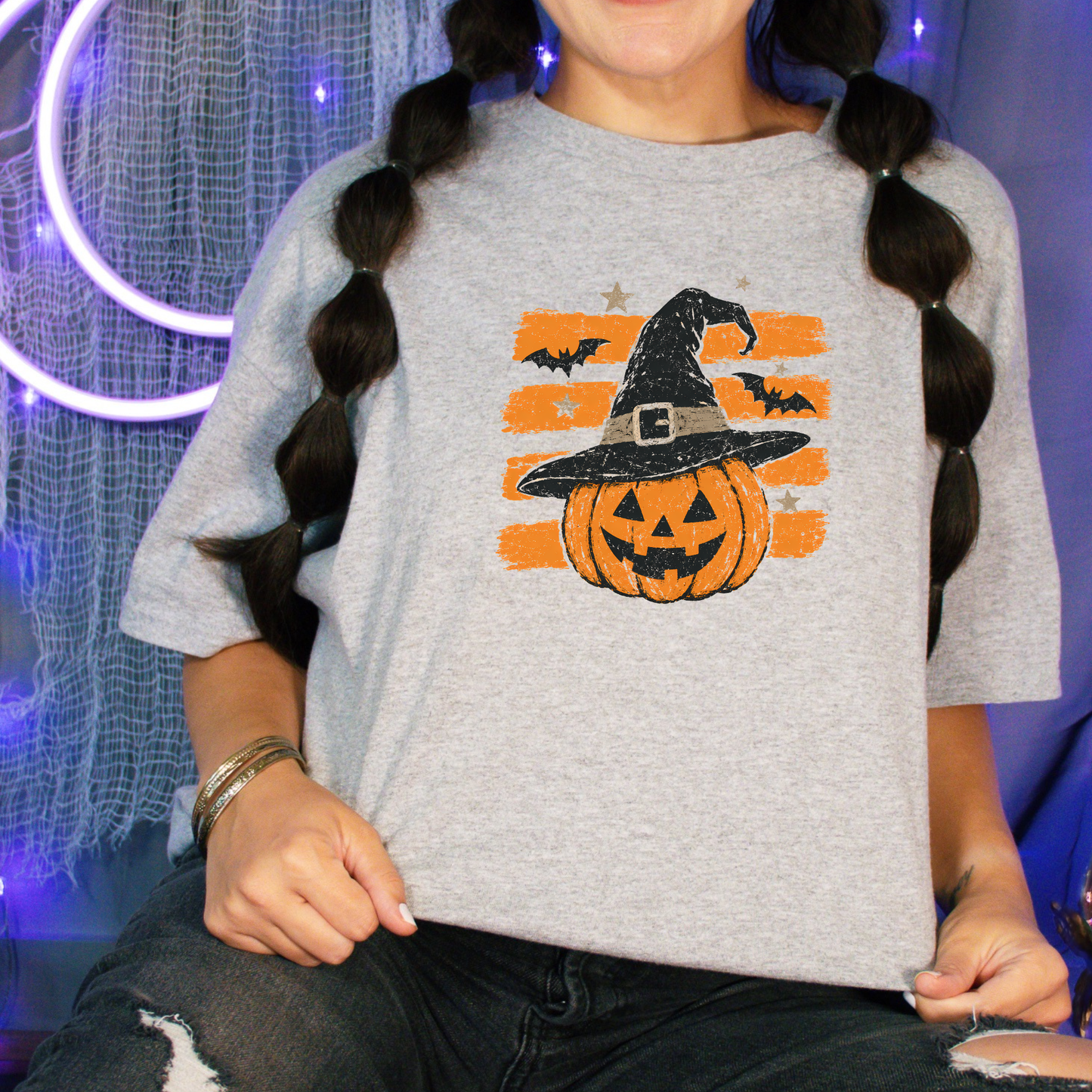 Wholesale Striped Vintage Halloween Pumpkin Graphic Tee - Grey