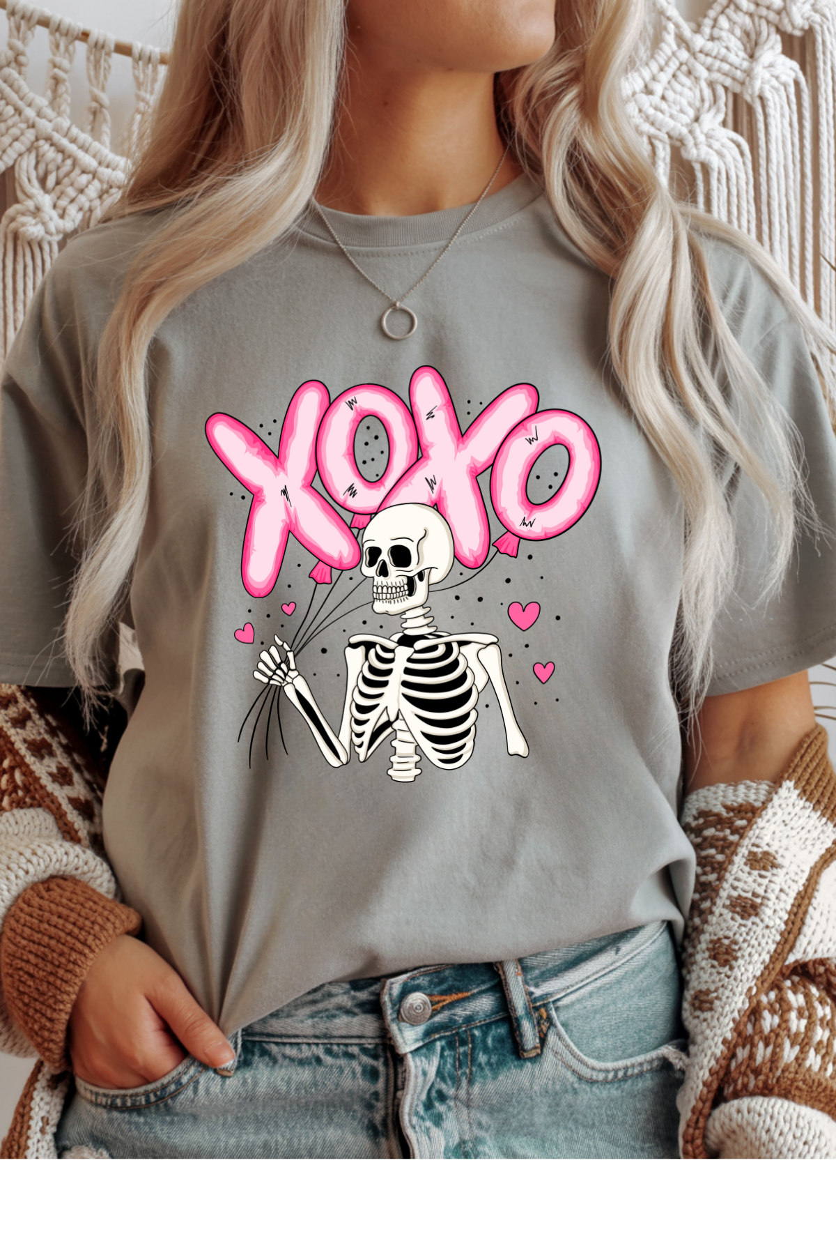 Wholesale Valentine's Day - XOXO Skeleton #6 - Sports Grey Gildan Tee