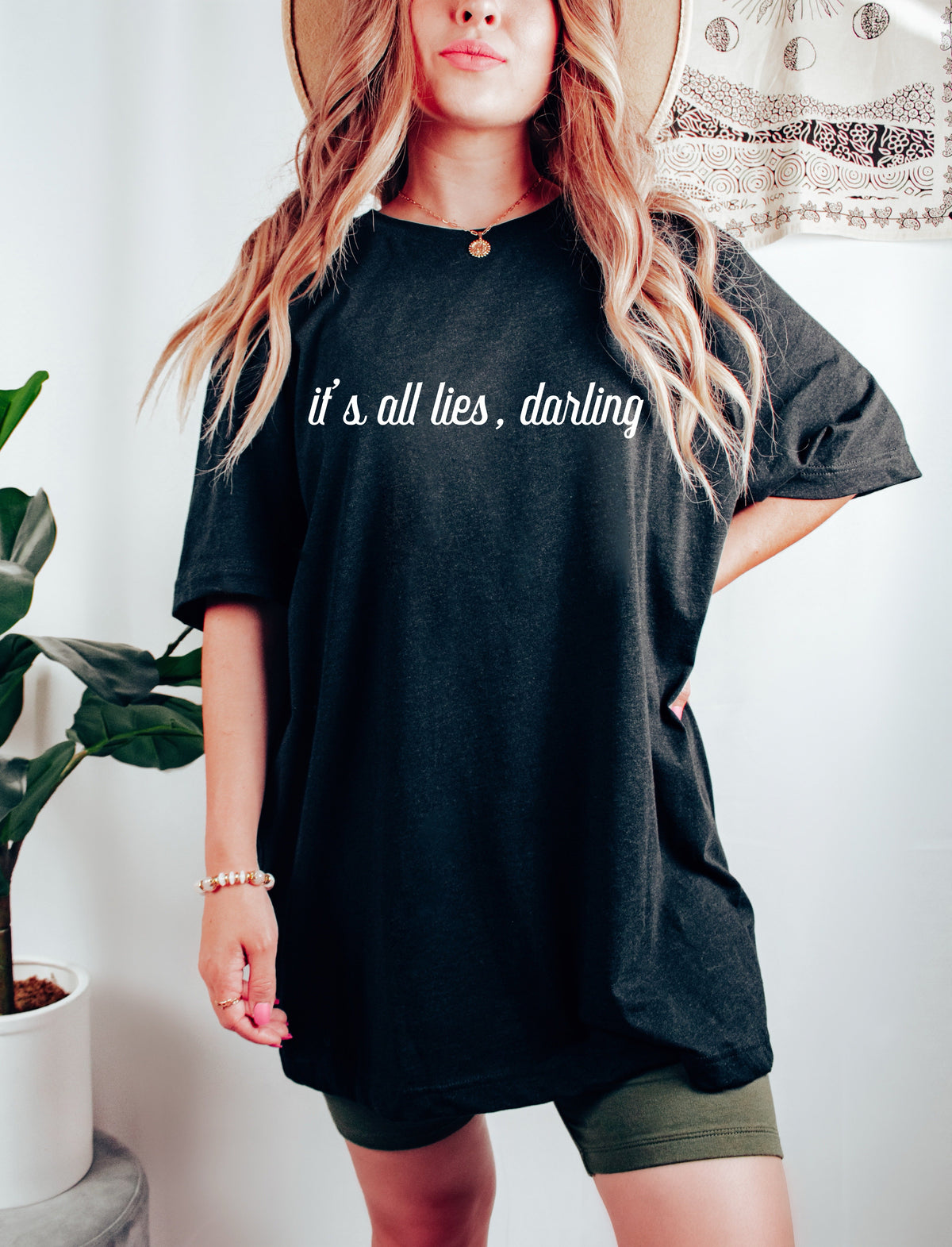 Wholesale It's all lies darling Graphic Tee - Comfort Colors Black