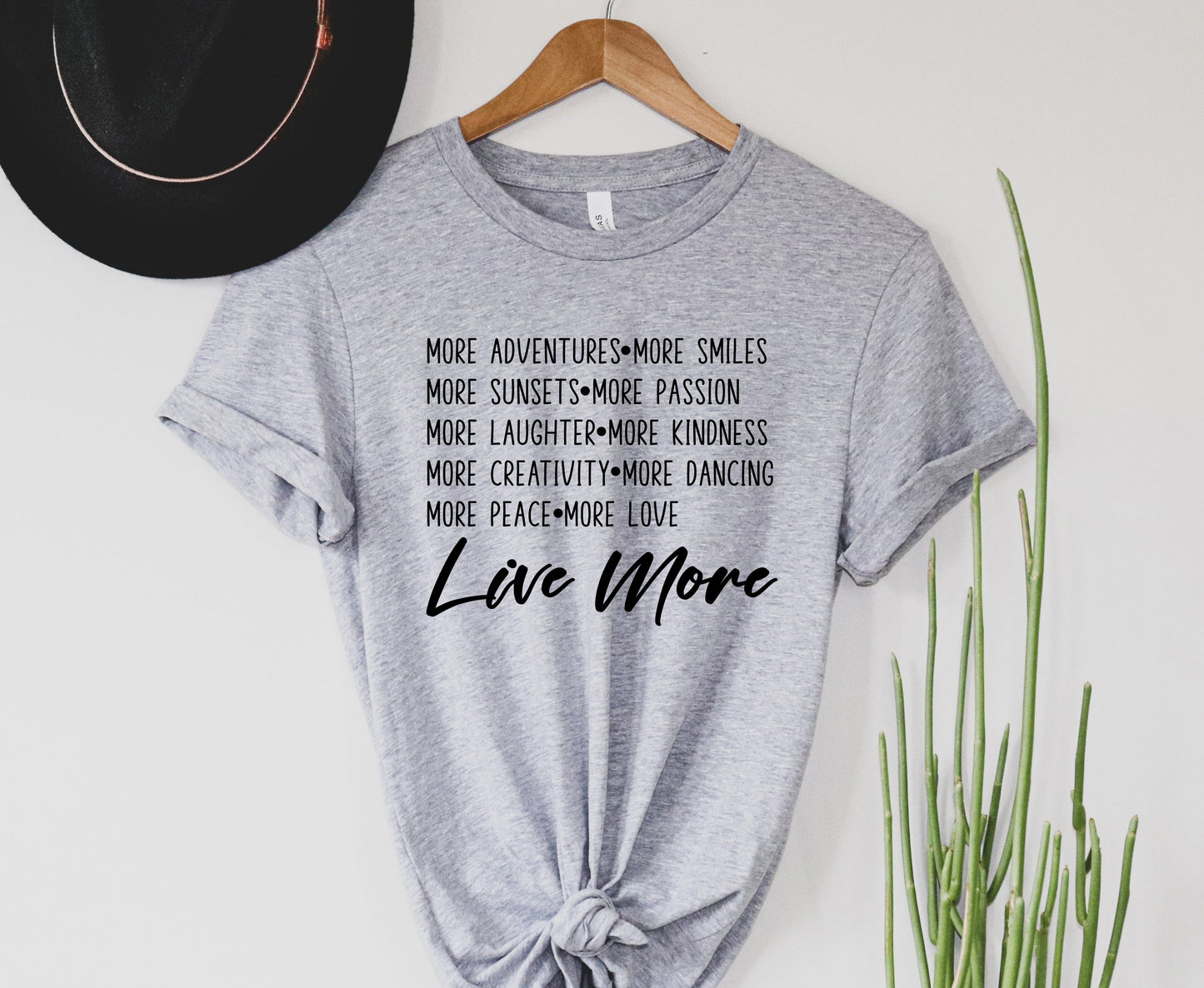 Wholesale Live more Graphic Tee - Black