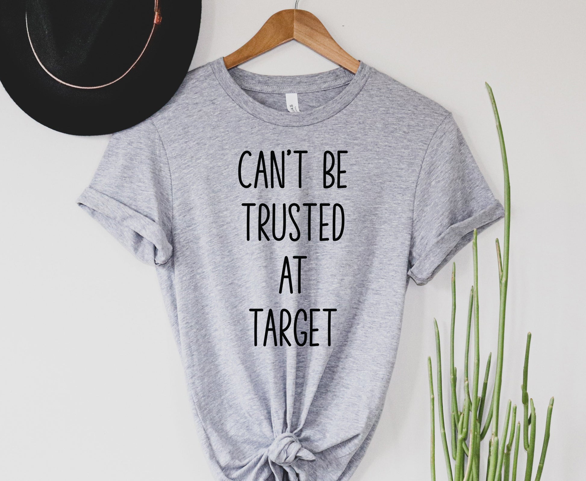 Wholesale Can't be Trusted Graphic Tee - Black